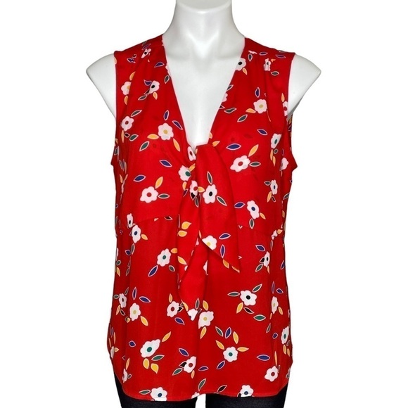 CAbi Tied Up top red with white flowers medium - Picture 2 of 7